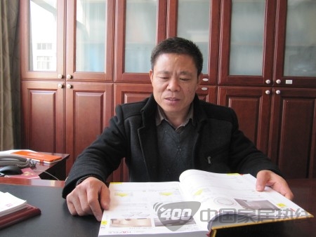 稳扎稳打 步步为“赢”月兔橱衣柜副总经理 余志坤 