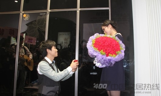 求婚神器：顶固智能衣柜为爱升级 
