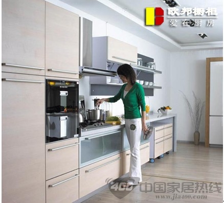 欧邦 坚持“打造品牌，信誉第一” 