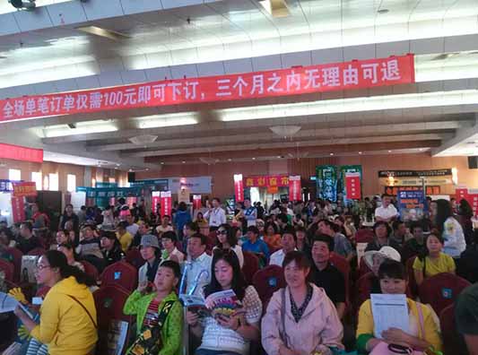 邦元名匠呼和浩特店：现场开展定制家居火爆促销