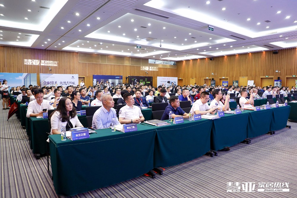 ​美国史丹利Stanley家居荣获2019年度“全屋定制服务十佳”荣誉称号！