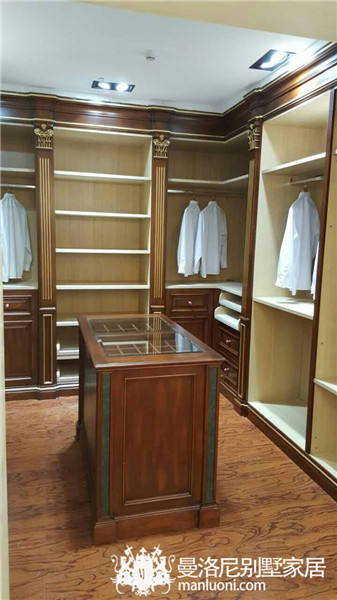 曼洛尼包头展厅定制家居精品展示