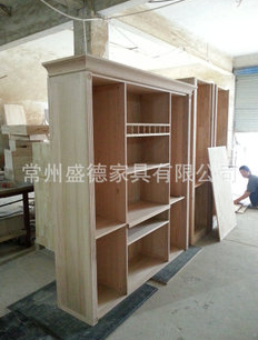 精品展示实木多层衣柜柜体定制 