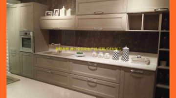 黄南定制家具欧式移门哪个好选广州宜佰衣柜