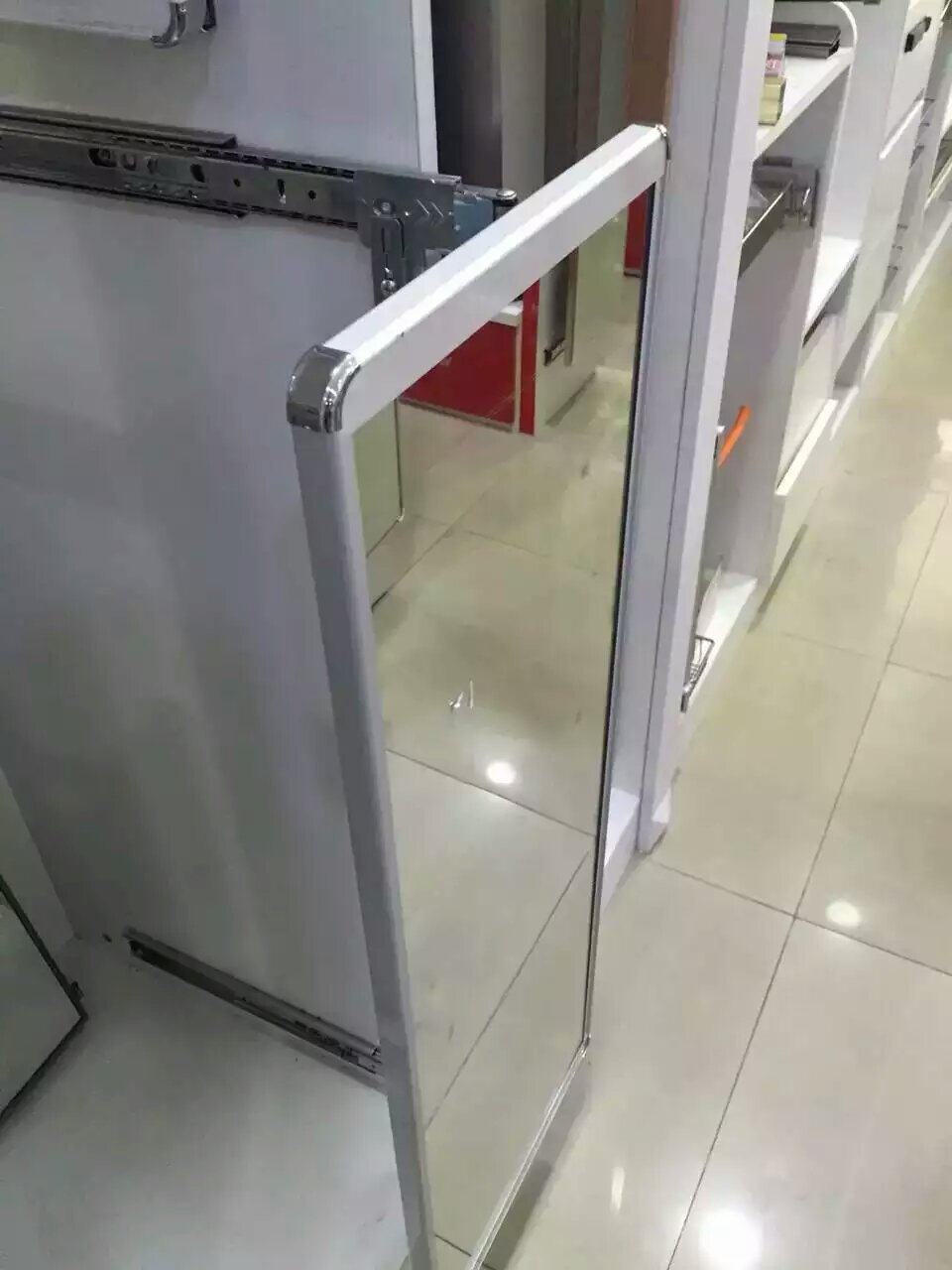 三节定位轨推拉镜