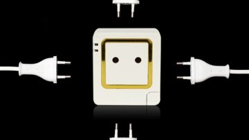 最新款 欧标 wifi智能插座智能家居无线遥控APP远程开关