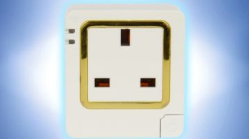 最新款 英标 wifi智能插座智能家居无线遥控APP远程开关
